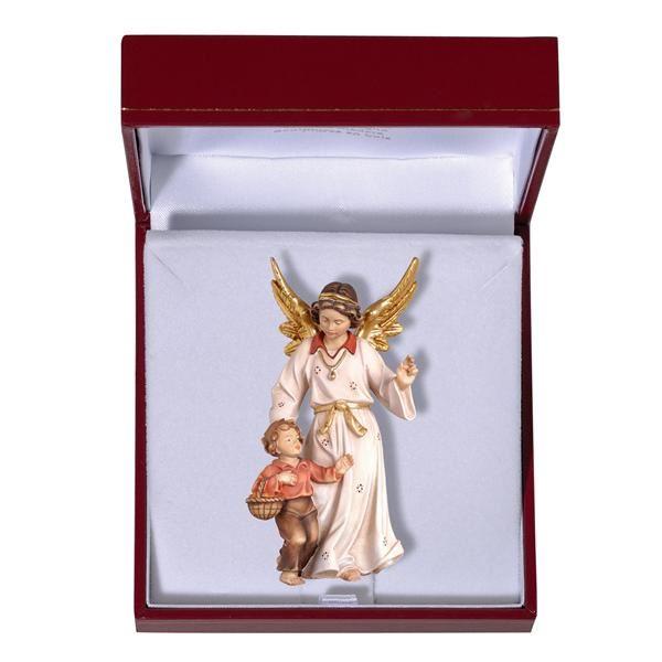 schutzengel mit bub im etui engelfigur mit goldenen fluegeln
